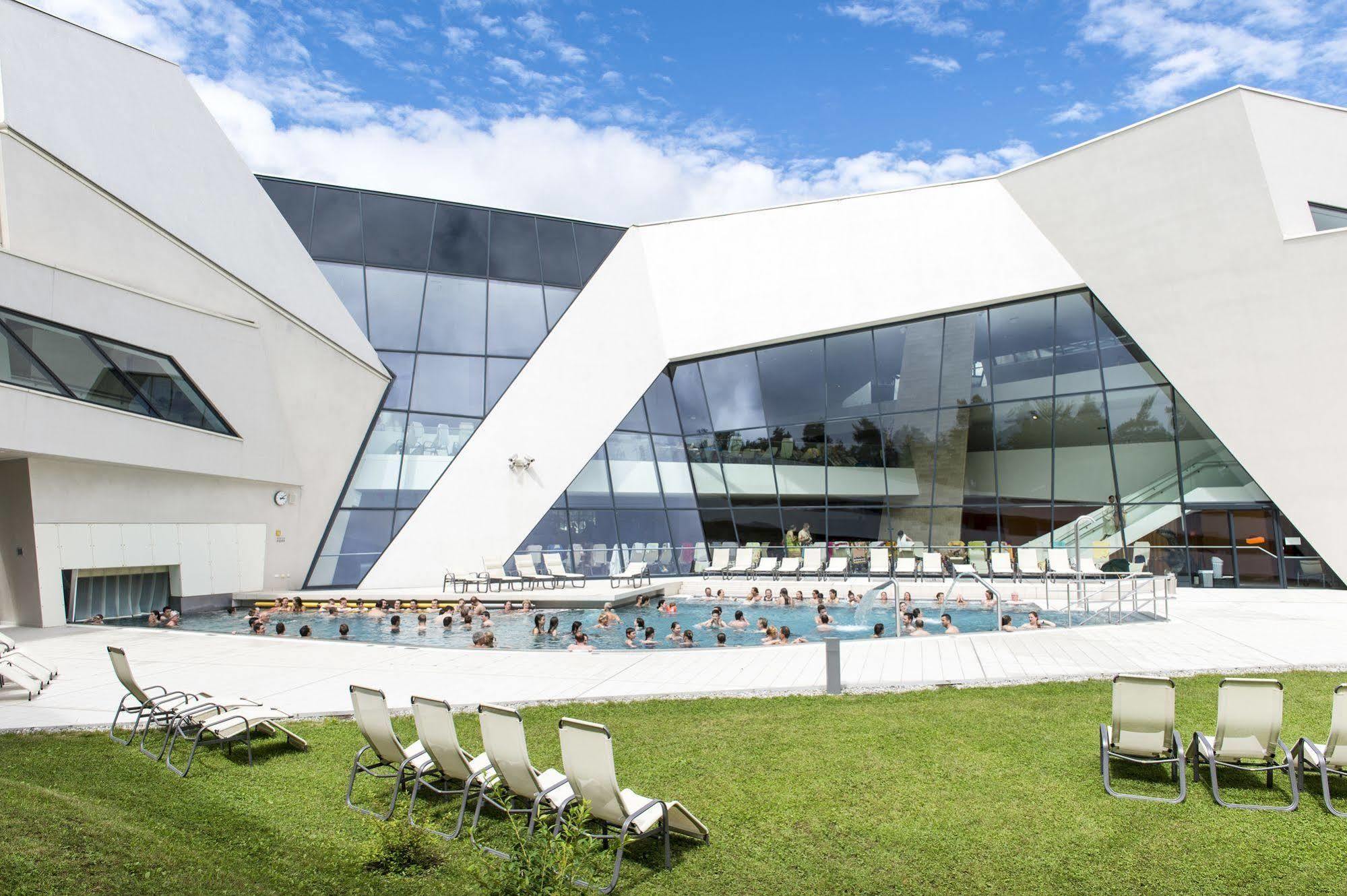 Thermenhotel Karawankenhof Villach Dış mekan fotoğraf